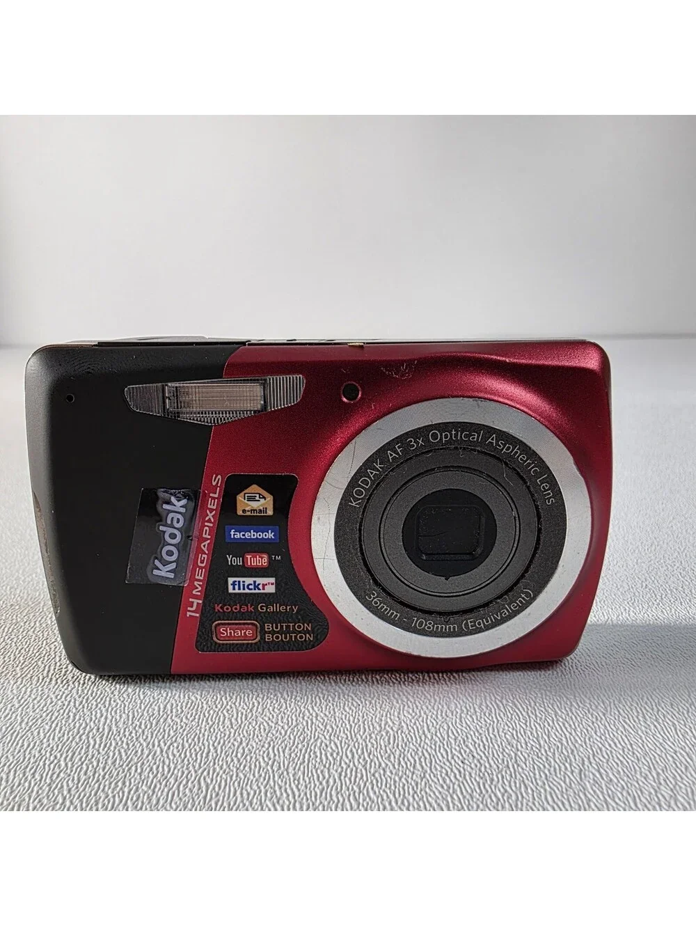 Kodak EasyShare M531 Red 14MP CCD Digital Camera 3x Zoom Vintage Digicam Tested
